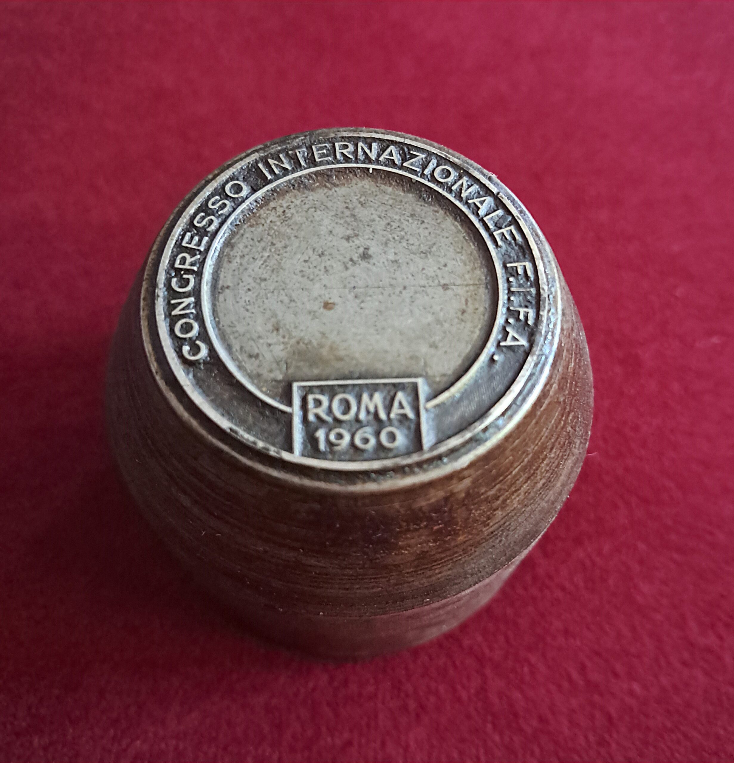 n. 1744 – Punzone per distintivo F.I.F.A. – ”32° Congresso F.I.F.A. – Roma 22-23 agosto 1960”
