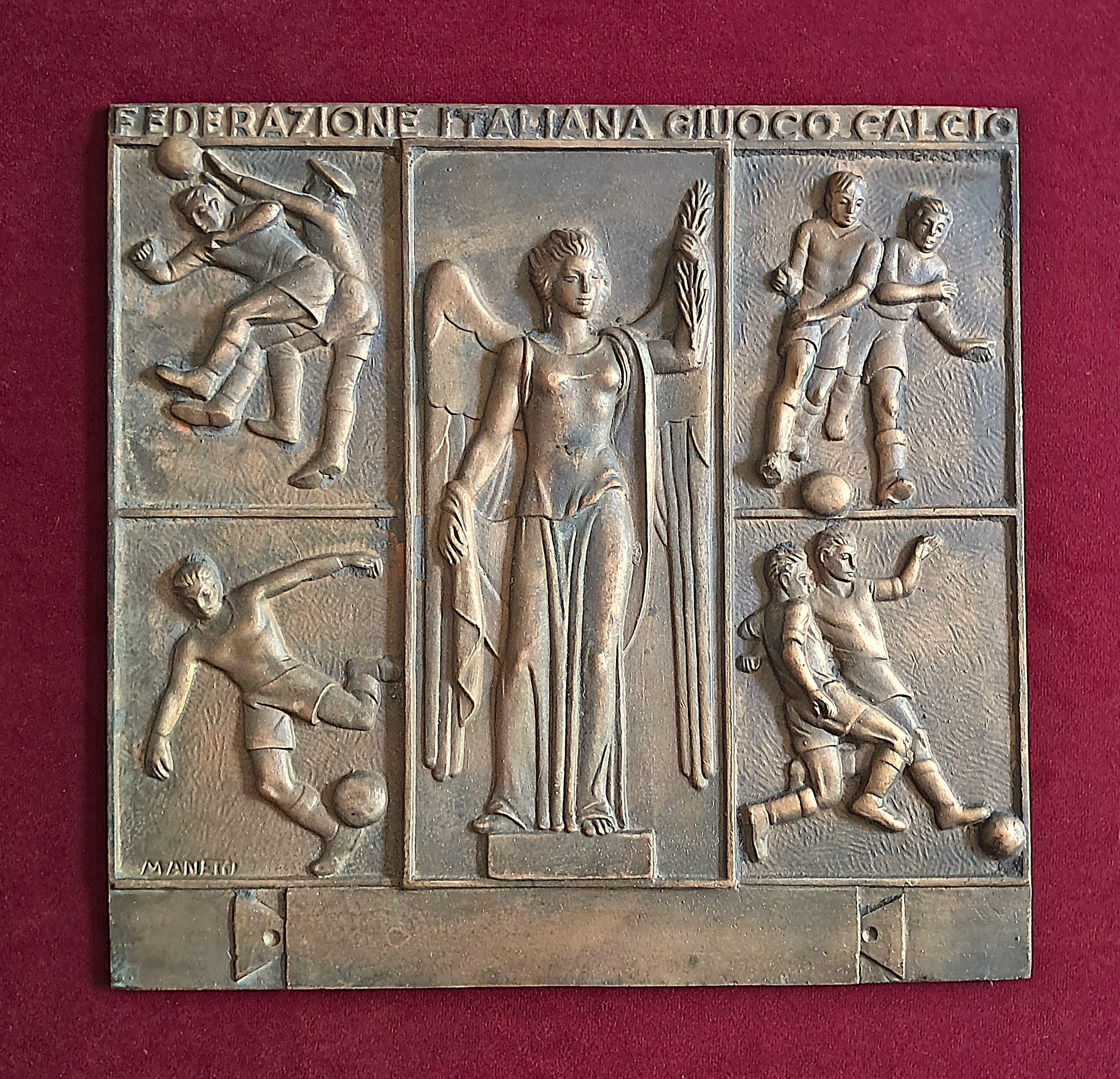 Bronzo per targa ”F.I.G.C.” su disegno di D. Manetti