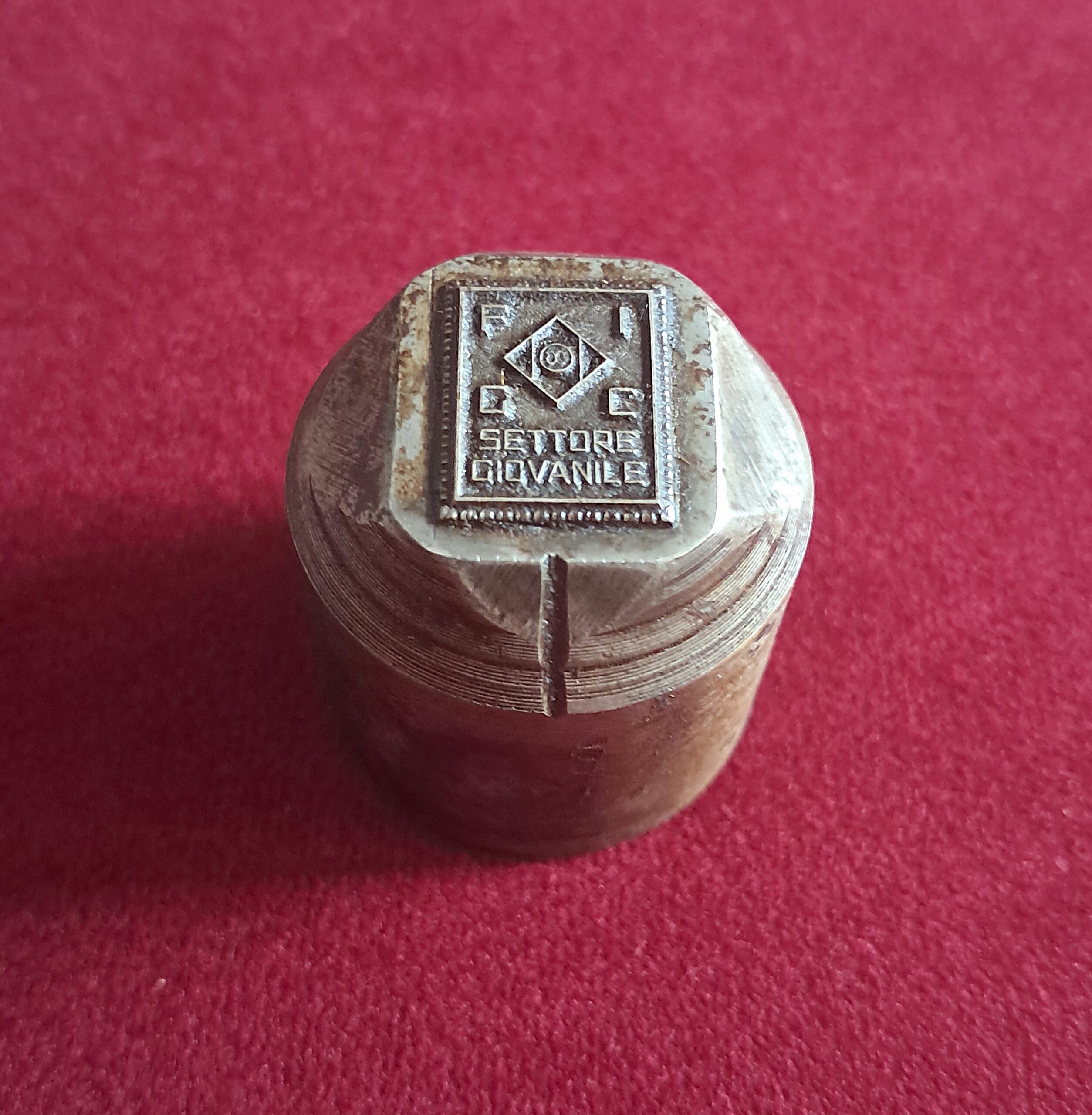 n. 2531 – Punzone per distintivo F.I.G.C. – ”Settore Giovanile” anno 1967