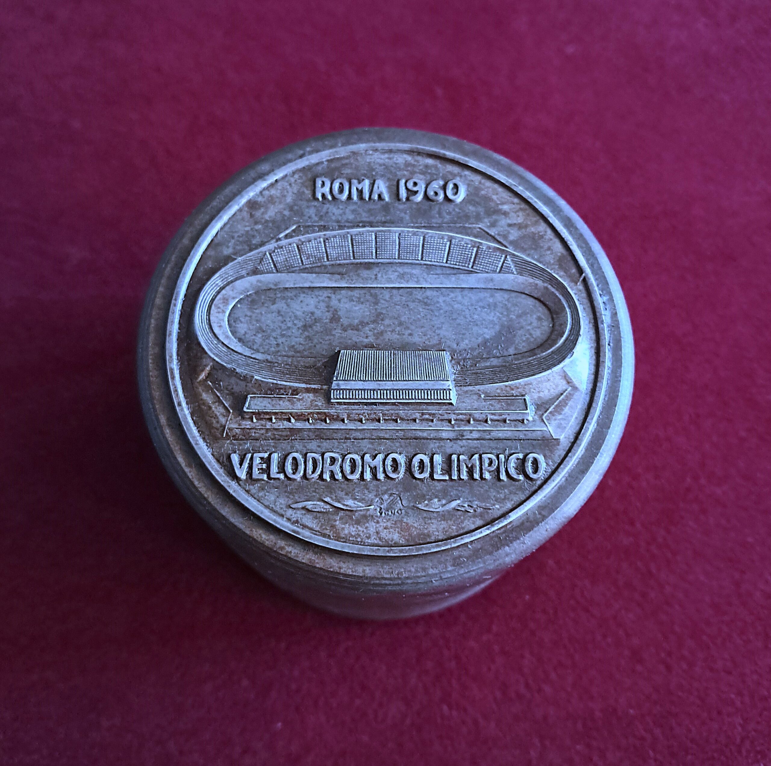 Punzone per medaglia ”Impianti Sportivi dei Giochi” – ”Velodromo Olimpico” su disegno di M. Modugno anno 1957